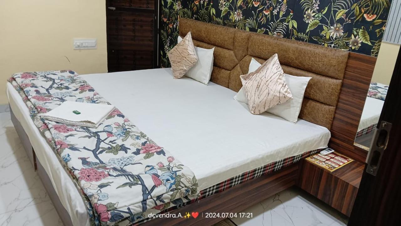 Hotel Ganga Sagar Ujjain Extérieur photo