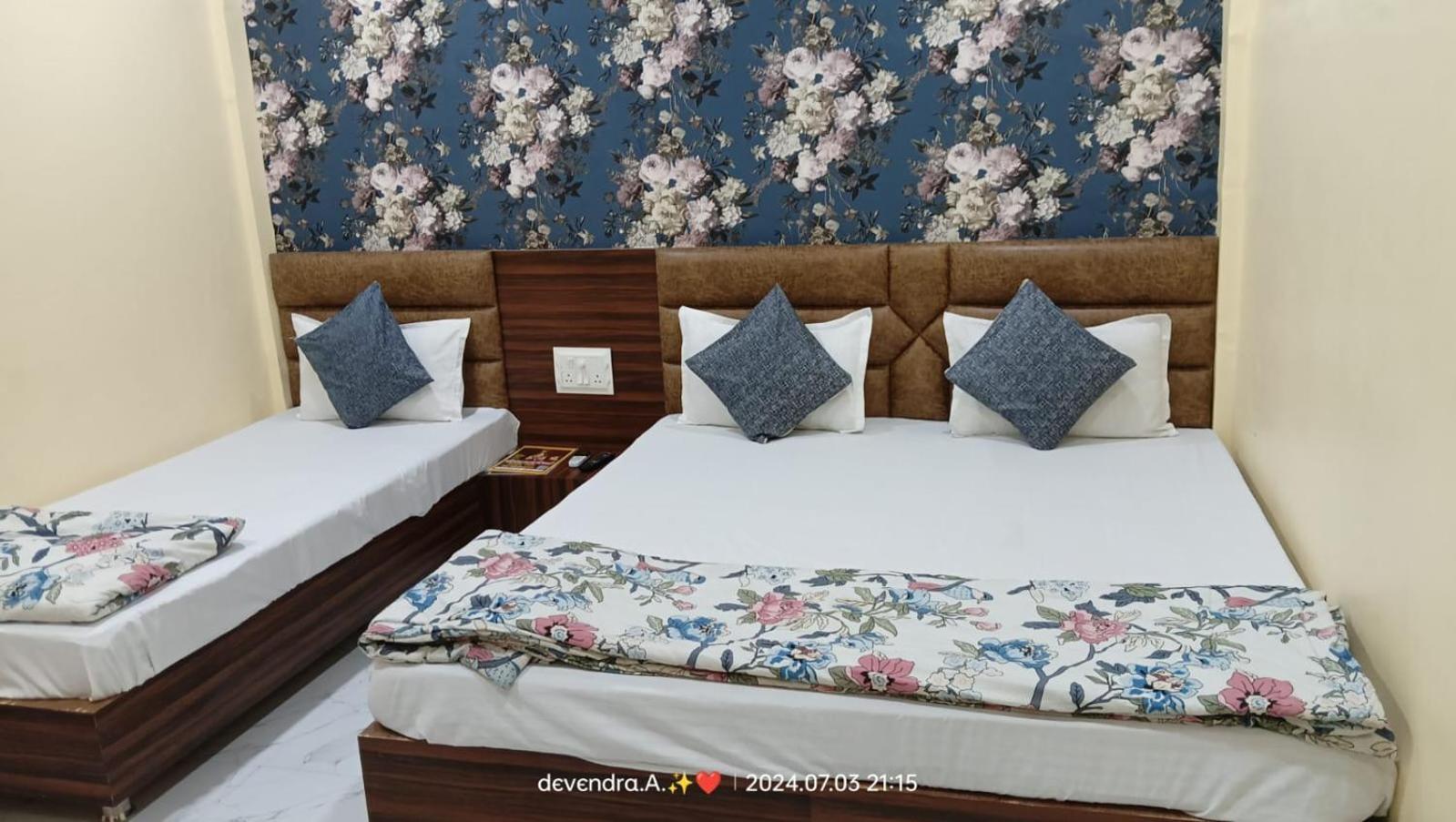 Hotel Ganga Sagar Ujjain Extérieur photo